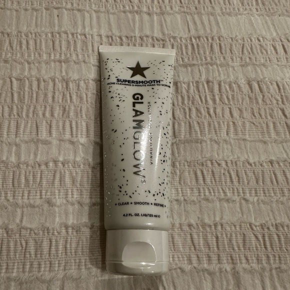 GLAMGLOW Other - GLAMGLOW Supersmooth Exfoliating acne clearing 5 minute Mask to scrub